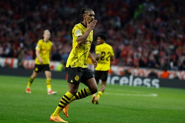 Who is Slavko Vincic, the referee for Dortmund - Atlético today?