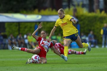 during the 5th round match between America and Necaxa as part of the Liga BBVA MX Femenil, Torneo Apertura 2024 at Cancha Centenario Stadium on August 12, 2024 in Mexico City, Mexico.