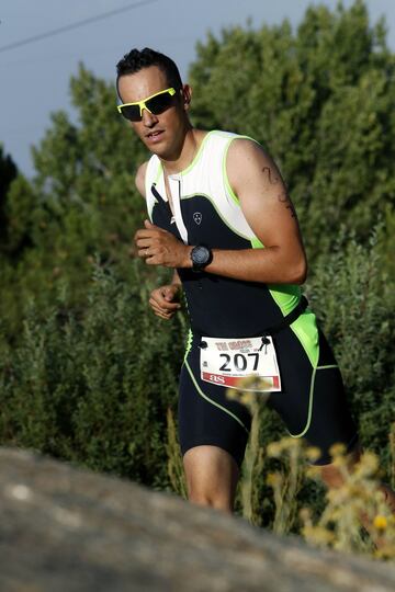 Tri Cross dio por cerrada la temporada de triatlones con una prueba técnica y exigente que puso a prueba a los más de 150 participantes congregados en el Forestal Park de Guadarrama. 
