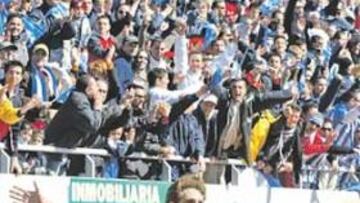 <b>ALEGRÍA. </b>Sava celebra el gol de pemalti que supuso el 2-1.