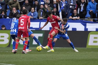 El delantero empieza a justificar su llegada al Coliseum. Prácticamente la primera que tuvo desmotró que le puede dar mucho al equipo. Control, regate y disparo todo junto en la misma jugada.