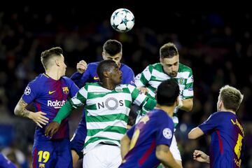 Digne, Piqé y William Carvalho.