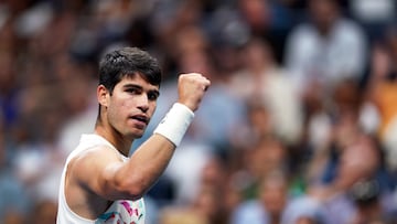 Carlos Alcaraz avanza a tercera ronda tras ganar a Lloyd Harris