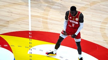 Germany's Dennis Schroder celebrates during the FIBA Basketball World Cup Semi-Finals match between USA and Germany in Manila on September 8, 2023. (Photo by SHERWIN VARDELEON / AFP)