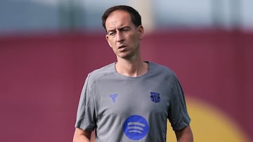 Rafel Navarro, durante un entrenamiento del Barcelona femenino esta temporada.