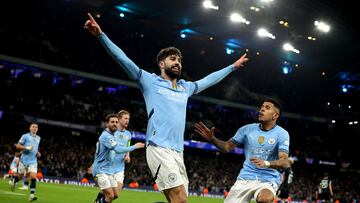 Manchester (United Kingdom), 29/01/2025.- Josko Gvardiol (C) of Manchester City and teammates celebrate after Brugge scored an own goal during the UEFA Champions League match between Manchester City and Club Brugge in Manchester, Britain, 29 January 2025. (Liga de Campeones, Reino Unido) EFE/EPA/ADAM VAUGHAN