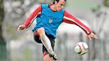 <b>EN LA LISTA. </b>David López es de los que tiene boletos para jugar de inicio ante el Austria.