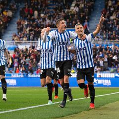 Aprobados y suspensos del Alavés: firmes en el primer puesto