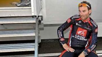 <b>RELAJADO. </b>Valverde, antes de tomar la salida en la etapa de ayer.