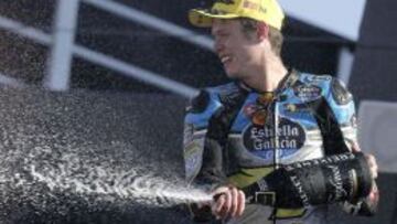 Tito Rabat celebra su éxito en Valencia.