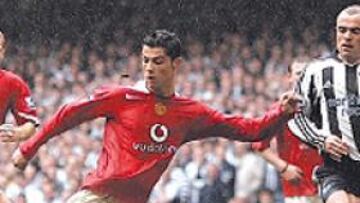 <b>GRAN RENDIMIENTO. </b>Su fútbol se ha ganado a todo Old Trafford.