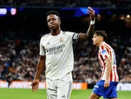 Soccer Football - LaLiga - Real Madrid v Atletico Madrid - Santiago Bernabeu, Madrid, Spain - March 22, 2026 Real Madrid's Vinicius Junior reacts REUTERS/Jon Nazca