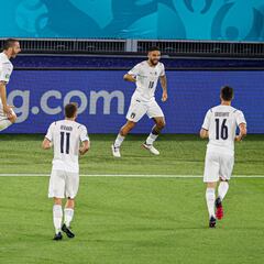 Italia se rinde a la revolución de Mancini