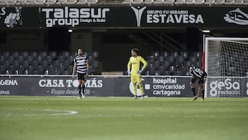 02/01/21 PARTIDO SEGUNDA DIVISION
CARTAGENA - ZARAGOZA
PRIMER GOL EMPATE IVAN AZON MONZON 1-1 TRISTEZA DAVID ANDUJAR MARC MARTINEZ CARLOS DAVID