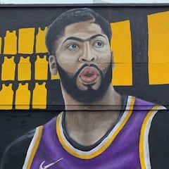 Los Ángeles da la bienvenida a Anthony Davis con un mural