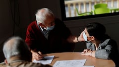 When a husband dies does the wife get his Social Security?