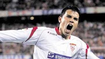 <b>EN LA ÓRBITA. </b>Javier Saviola va a pasar un verano calentito con todo lo relacionado con su futuro en el fútbol español.