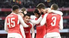 Alexis deslumbra con golazo en clasificación del Arsenal