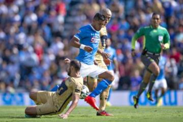 Así se dio el encuentro entre cementeros y los felinos celebrado esta tarde en el Estadio Azul