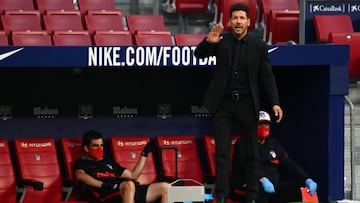 Simeone dirigiendo al Atl&eacute;tico