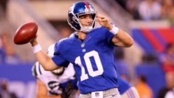 Eli Manning, QB New York Giants, será uno de os hombres a seguir en esta temporada gracias a su gran cuerpo de receptores.