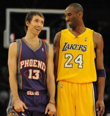 Steve Nash con Kobe Bryant en 2008.