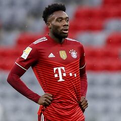 Bayern Munich's Alphonso Davies unable to train after heart inflammation discovered