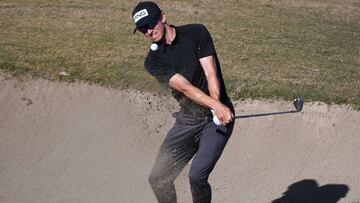 Brandon Hagy golpea la bola durante la primera jornada del The American Express en el PGA West Nicklaus Tournament Course de La Quinta, California.