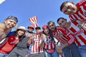 El color del Clásico Nacional; gran ambiente en Zapopan