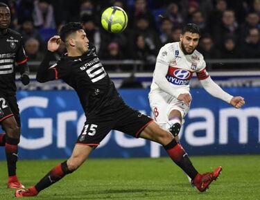 Fekir staying at Lyon despite FFF chief's medical claims
