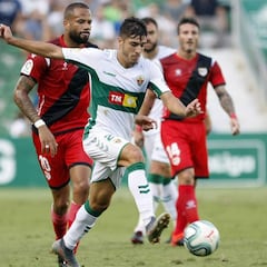 Óscar Gil cotiza a alza y su renovación no avanza