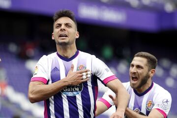 Los jugadores el Valladolid celebrando el gol de Oscar Plano 