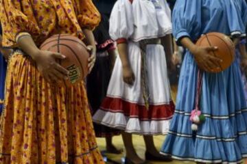 Excelente acogida para la NBA en Ciudad de México. Gran éxito antes, durante y después del partido en el primer partido oficial en suelo mexicano desde 1997. Howard, Harden, Wiggins... un día inolvidable para los aficionados mexicanos.