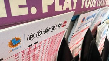 El premio mayor de Powerball de este 16 de enero es de 416 millones de dólares. Te compartimos los números que cayeron este lunes y premios del sorteo.