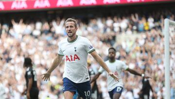 Kane se impone a la fe de Mitrovic