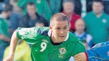 Healy, delantero del Leeds United, será una de las principales amenazas para la selección española.