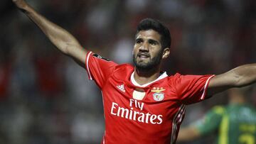 Lisandro López, ofrecimiento para la defensa del Betis