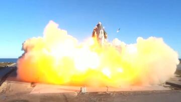 This SpaceX video frame grab image shows SpaceX&#039;s Starship SN8 rocket prototype crashing on landing at the company&#039;s Boca Chica, Texas facility during an attempted high-altitude launch test on December 9, 2020. (Photo by - / various sources / AF