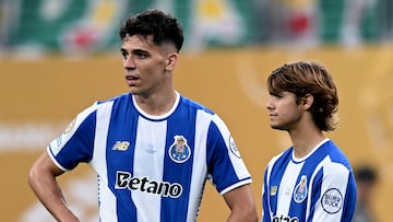 EAST RUTHERFORD, NEW JERSEY - JUNE 15: Gabri Veiga and Rodrigo Mora of FC Porto during the FIFA Club World Cup 2025 group A match between SE Palmeiras and FC Porto at MetLife Stadium on June 15, 2025 in East Rutherford, New Jersey. (Photo by Image Photo Agency/Getty Images)