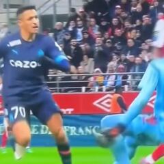 Con Alexis no hay que descuidarse: recibe este pase y define así