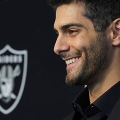 Los Angeles Rams snap up Jimmy Garoppolo