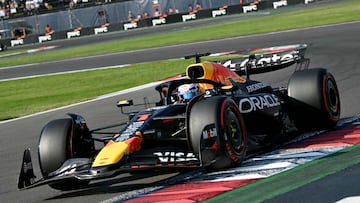 Red Bull Racing's Dutch driver Max Verstappen drives during the qualifying session of the Mexico City Formula One Grand Prix at the Hermanos Rodriguez racetrack in Mexico City on October 25, 2025. (Photo by Yuri CORTEZ / AFP)