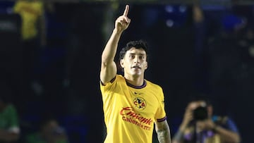 Alejandro Zendejas celebrate this goal 3-0 of America during the round of 16 second leg match between America and Guadalajara as part of the CONCACAF Champions Cup 2025, at Ciudad de los Deportes Stadium on March 12, 2025 in Mexico City, Mexico.