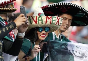 Los rostros de la afición en el México vs Suecia