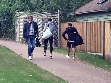 Garbi?e, marchándose con Laurent Lafitte tras un entrenamiento.