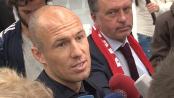 Dardo de Robben al PSG y sus fichajes: "El dinero no marca goles"