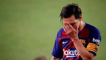 SEVILLA, SPAIN - JUNE 19: Lionel Messi of FC Barcelona  during the La Liga Santander  match between Sevilla v FC Barcelona at the Estadio Ramon Sanchez Pizjuan on June 19, 2020 in Sevilla Spain (Photo by David S. Bustamante/Soccrates/Getty Images)