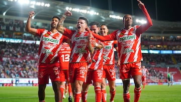 Pavel Perez celebrates his goal 3-2 of Necaxa during the 15th round match between Necaxa and Pachuca as part of the Liga BBVA MX, Torneo Clausura 2025 at Victoria Stadium, on April 11, 2025 in Aguascalientes, Mexico.