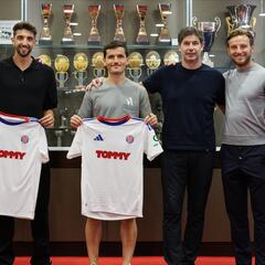 Oficial: Guillamón dice adiós a 19 años en el Valencia