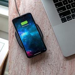 Este cargador inalámbrico Mophie arrasa en ventas en Amazon